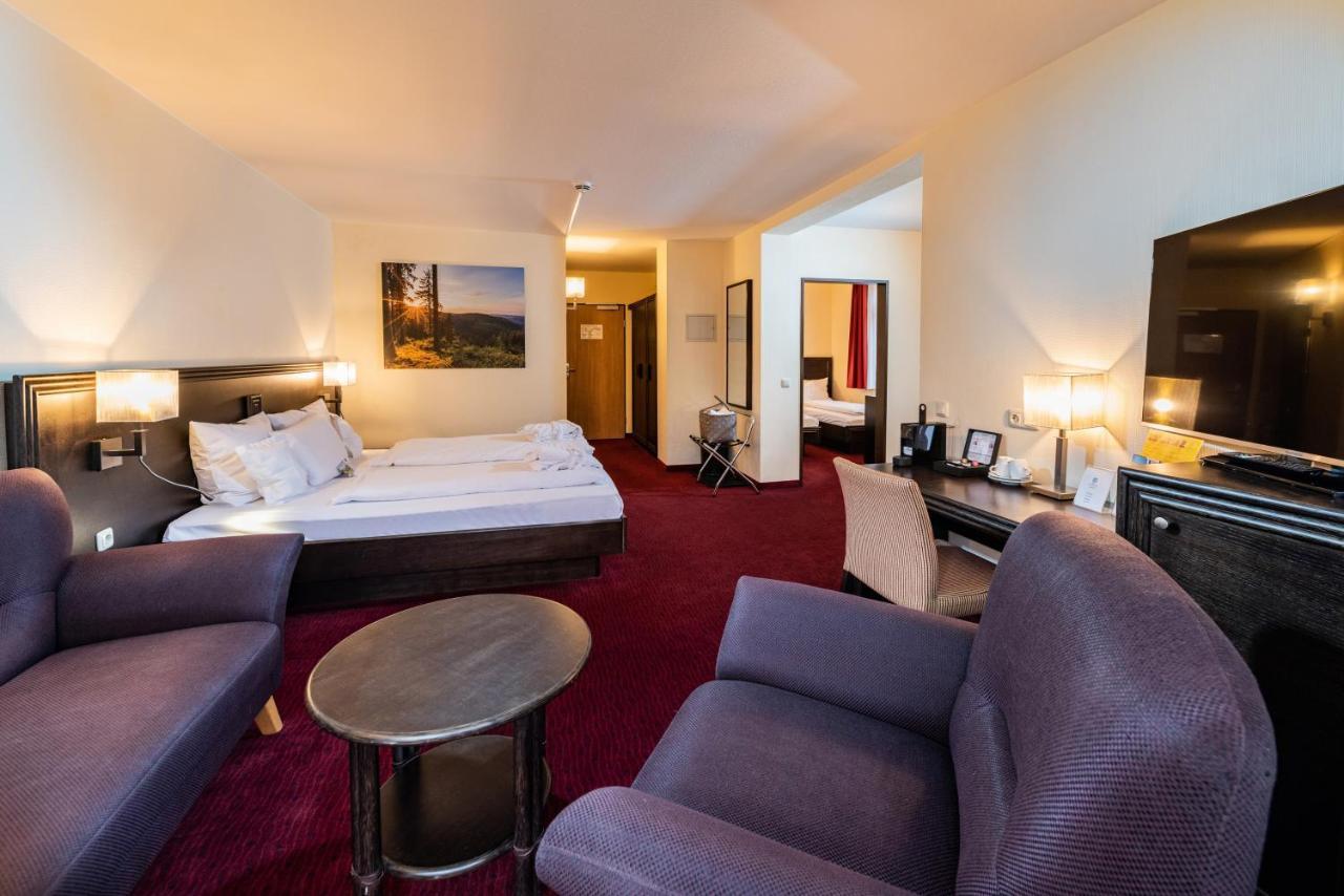 Goebel'S Seehotel Diemelsee ภายนอก รูปภาพ