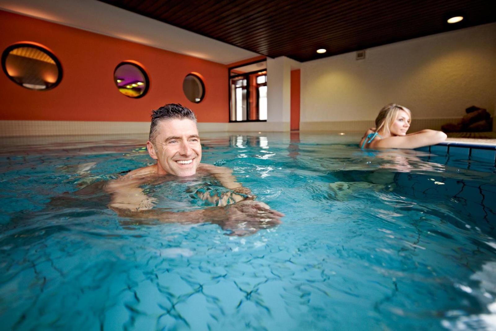 Goebel'S Seehotel Diemelsee ภายนอก รูปภาพ