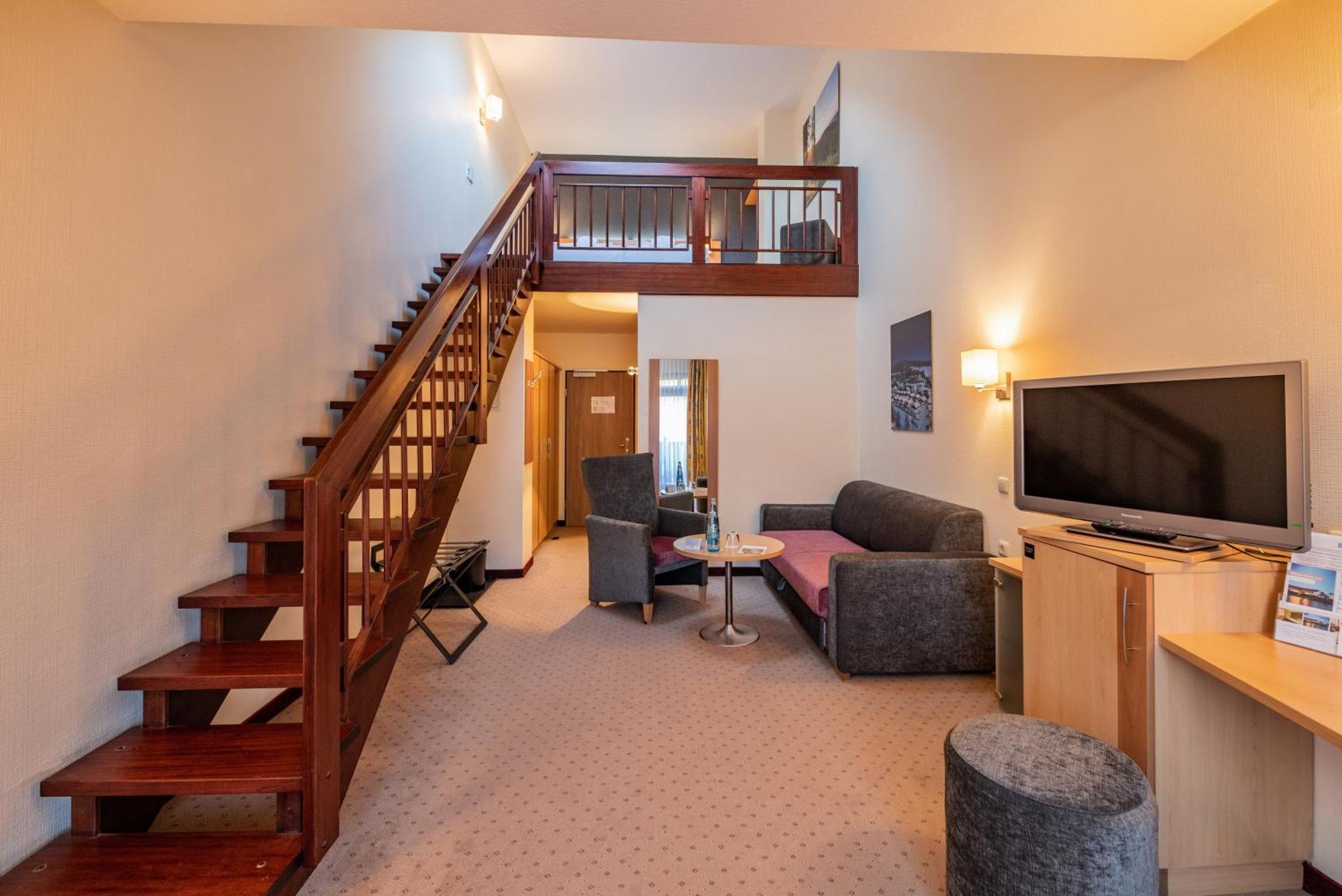 Goebel'S Seehotel Diemelsee ภายนอก รูปภาพ
