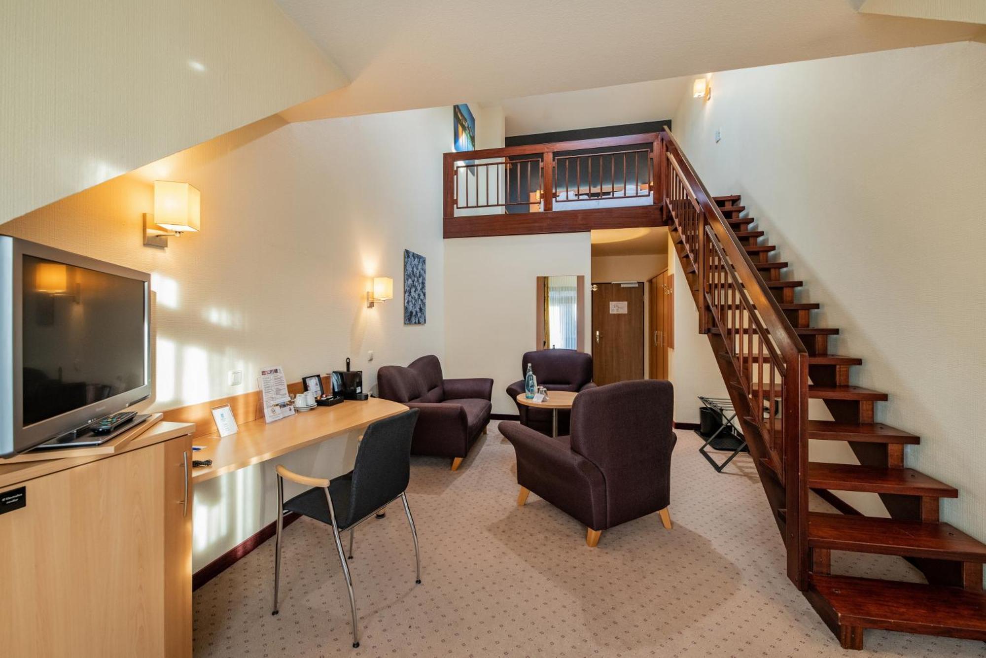 Goebel'S Seehotel Diemelsee ภายนอก รูปภาพ