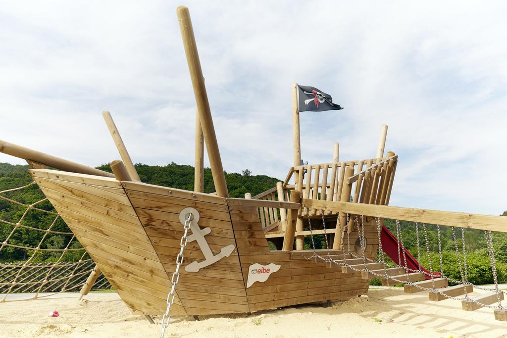Goebel'S Seehotel Diemelsee ภายนอก รูปภาพ