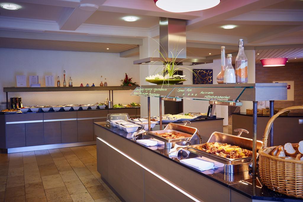 Goebel'S Seehotel Diemelsee ภายนอก รูปภาพ