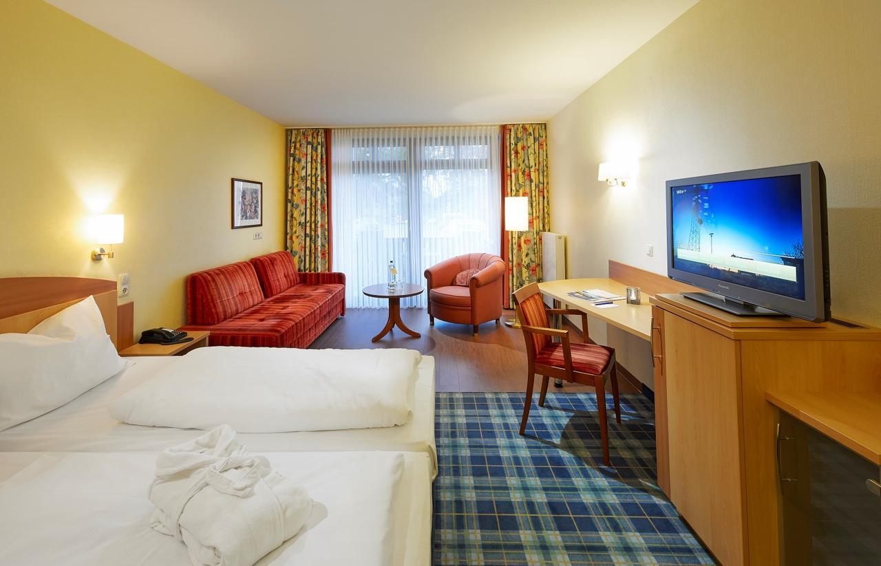 Goebel'S Seehotel Diemelsee ภายนอก รูปภาพ